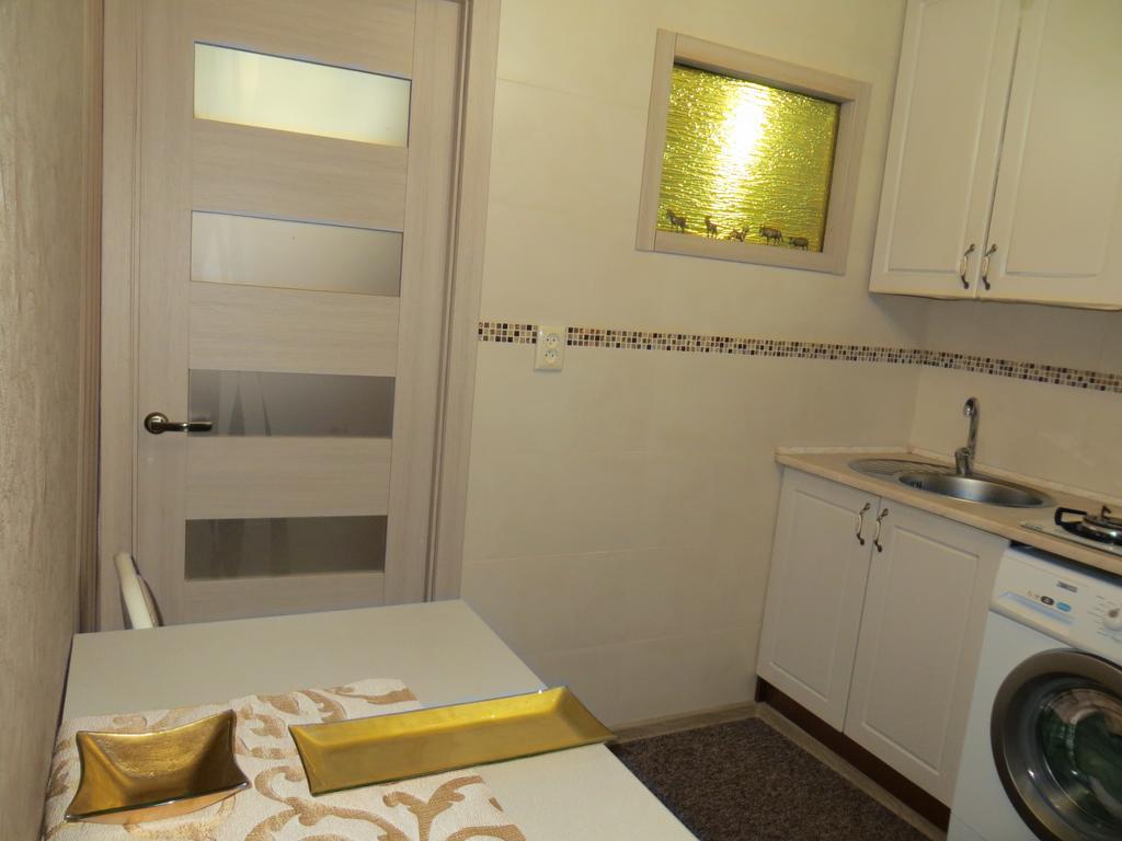 Apartment Lux Near Most-City Dnipro Exteriör bild